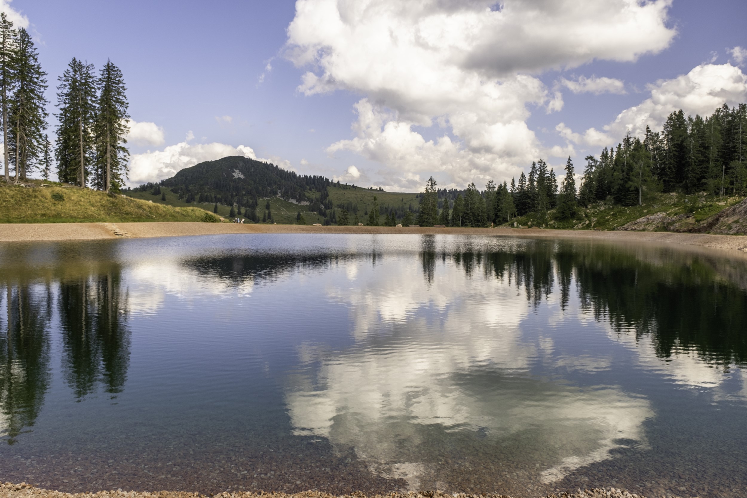 Roter Marmorsee in der Almenwelt Lofer